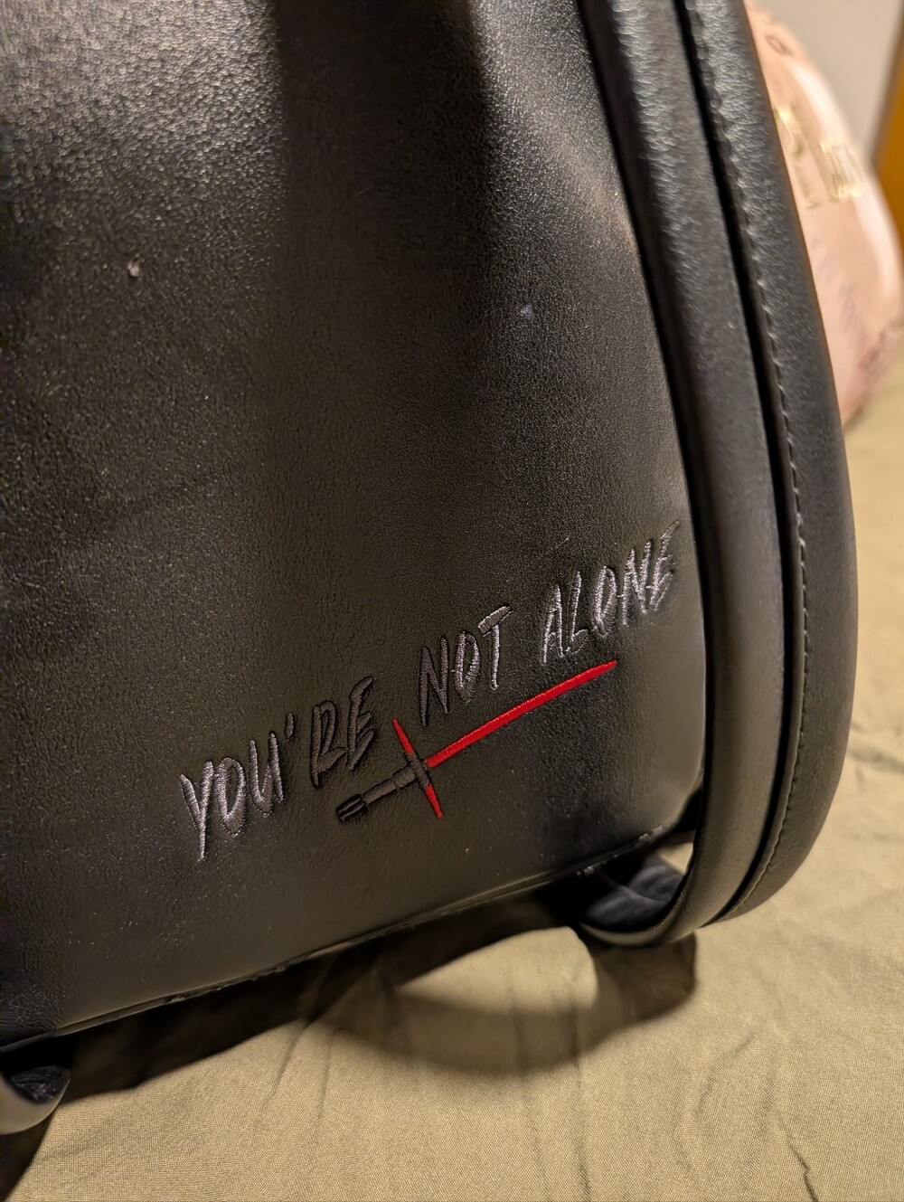 Used Star wars Kylo Ren Loungefly Bag - Picture 6 of 16